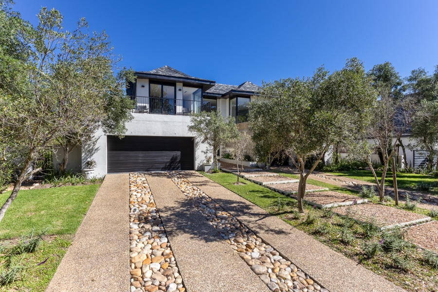 To Let 5 Bedroom Property for Rent in Pearl Valley at Val de Vie Western Cape
